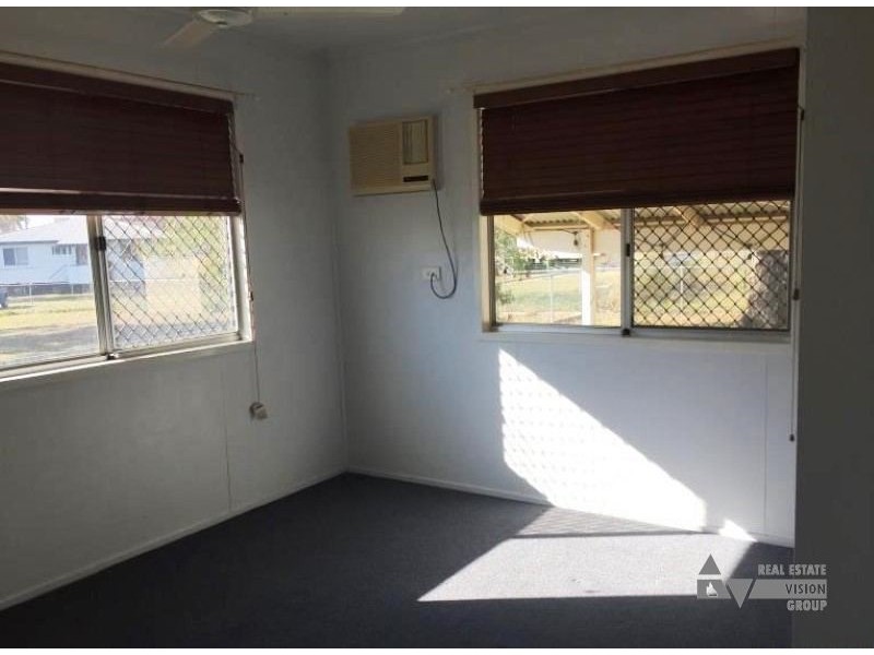 40 Myall St, Blackwater QLD 4717