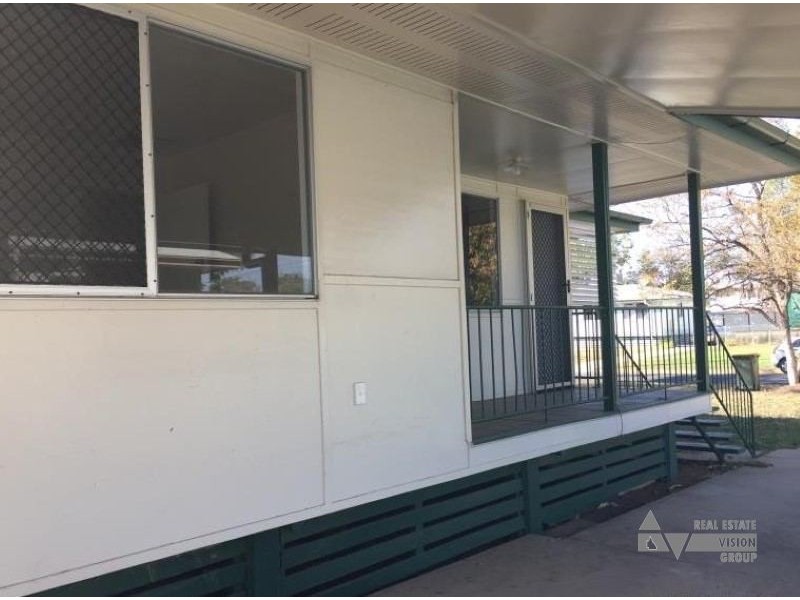 10 Eucalyptus St, Blackwater QLD 4717