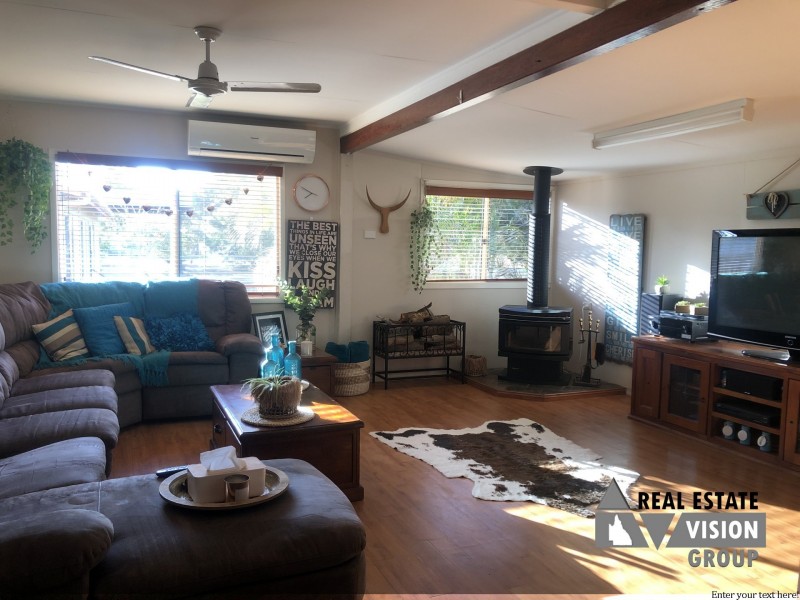 16 Main St, Bluff QLD 4702