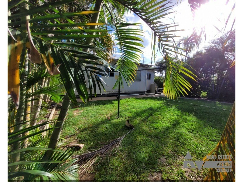 16 Main St, Bluff QLD 4702