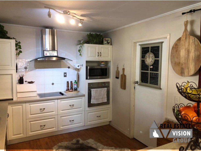 16 Main St, Bluff QLD 4702