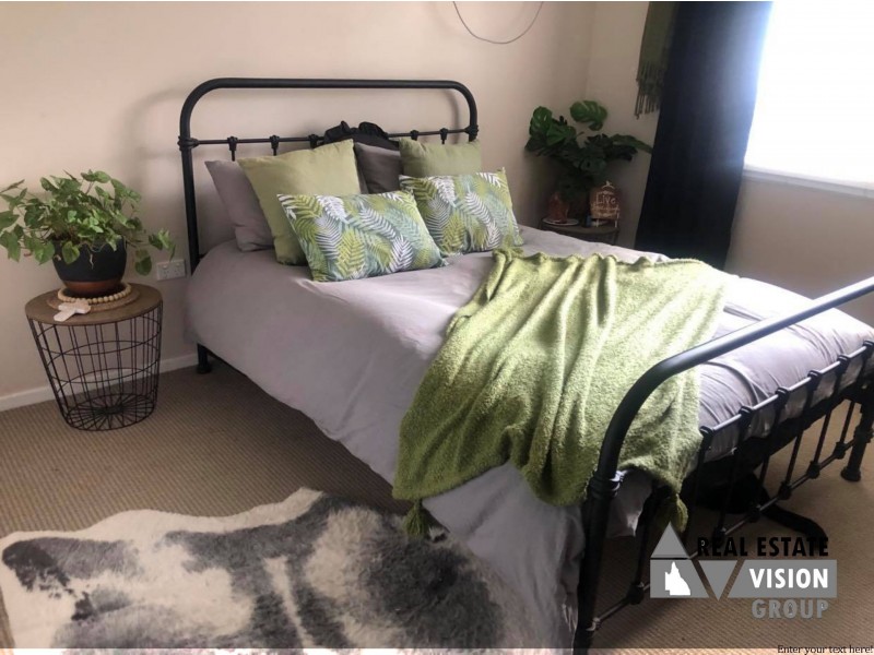 16 Main St, Bluff QLD 4702