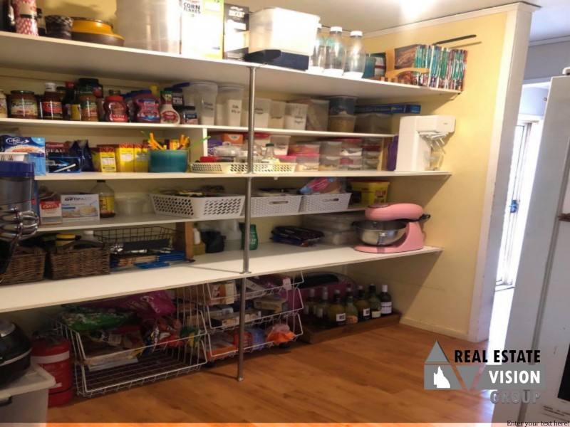 16 Main St, Bluff QLD 4702