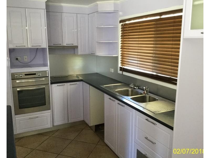9 Birt St, Blackwater QLD 4717