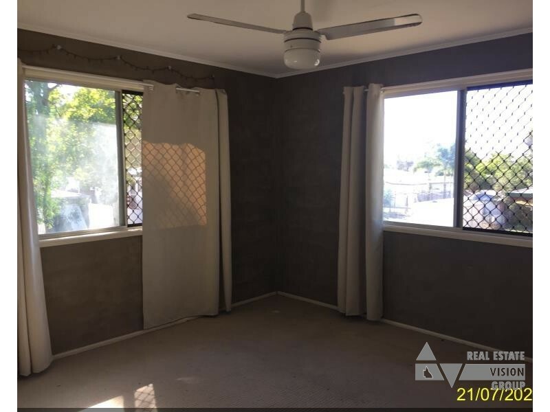 66 Stower St, Blackwater QLD 4717