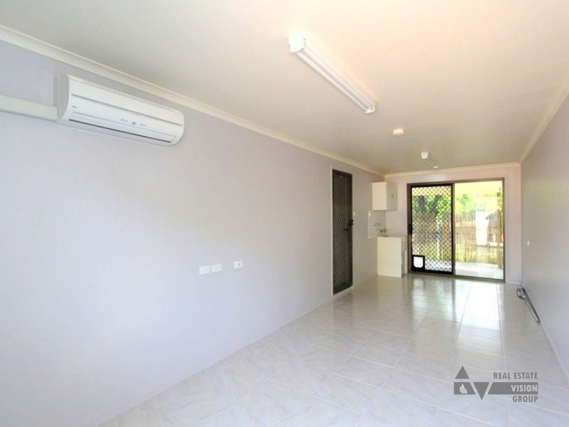 Unit 1/45 Baker St, Emerald QLD 4720