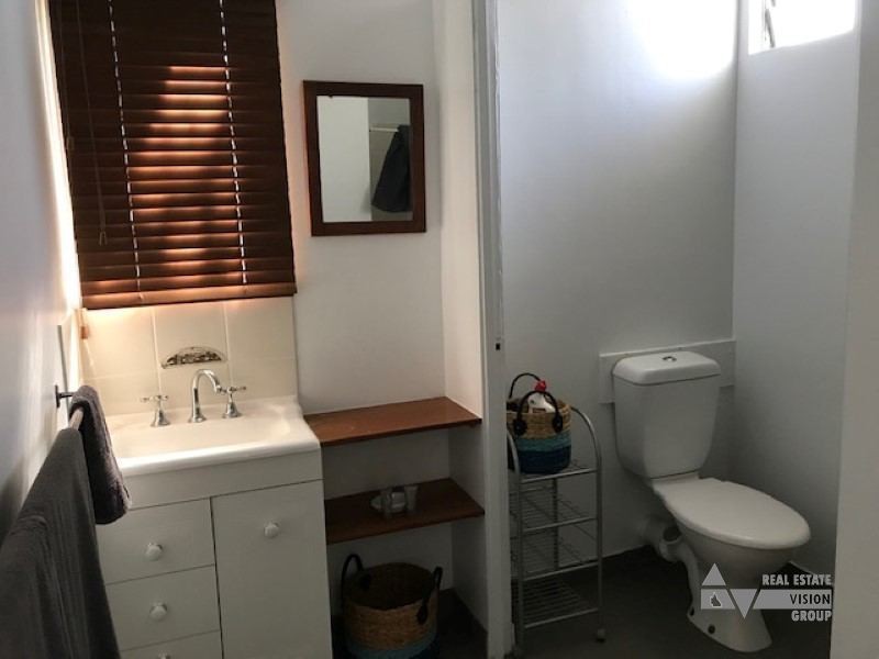 28 Old Crossing Rd, Sapphire, The Gemfields QLD 4702