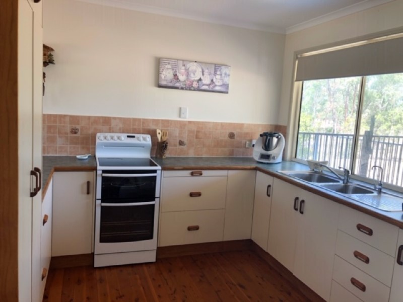 28 Old Crossing Rd, Sapphire, The Gemfields QLD 4702