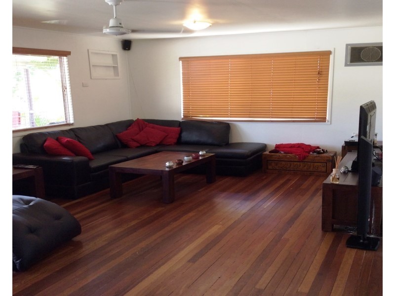 22 Lawless St, Blackwater QLD 4717