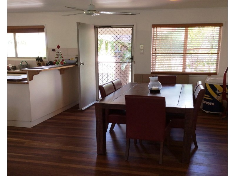22 Lawless St, Blackwater QLD 4717