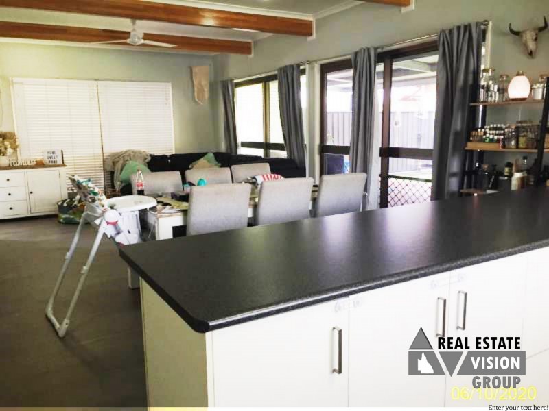 9 Walsh Ave, Blackwater QLD 4717