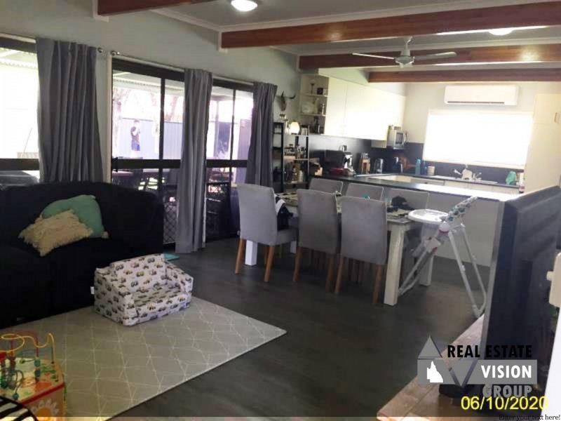 9 Walsh Ave, Blackwater QLD 4717