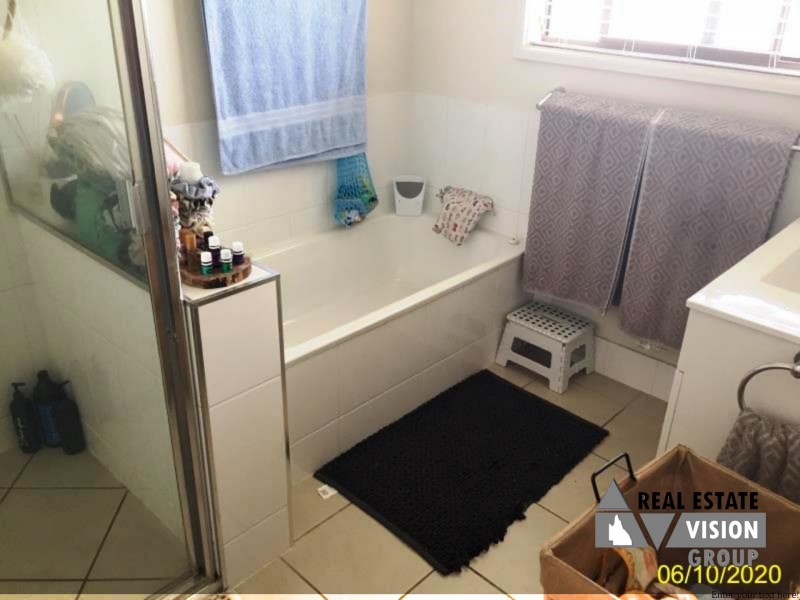 9 Walsh Ave, Blackwater QLD 4717