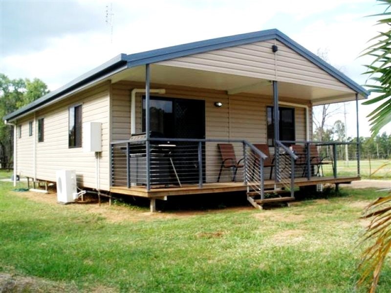 60 Main St, Bluff QLD 4702