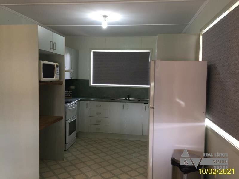 36 Wattle St, Blackwater QLD 4717