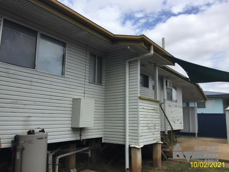 36 Wattle St, Blackwater QLD 4717