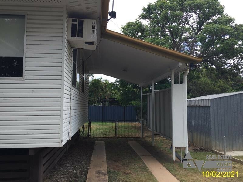 36 Wattle St, Blackwater QLD 4717