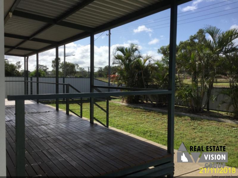 8 Main St, Bluff QLD 4702