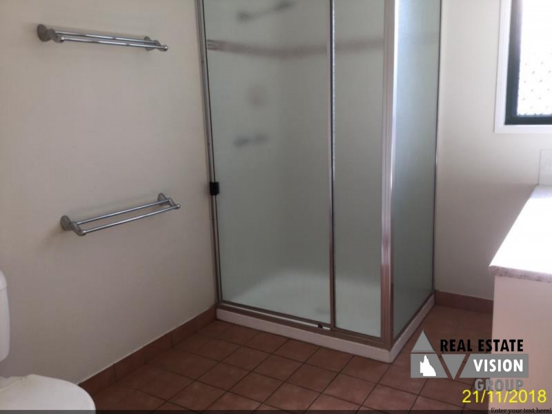 8 Main St, Bluff QLD 4702