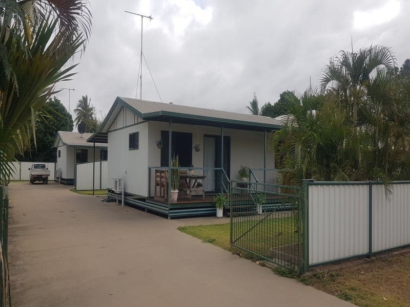 8 Main St, Bluff QLD 4702