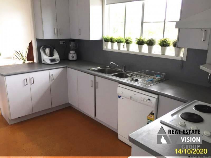 23 Bottletree Ave, Blackwater QLD 4717