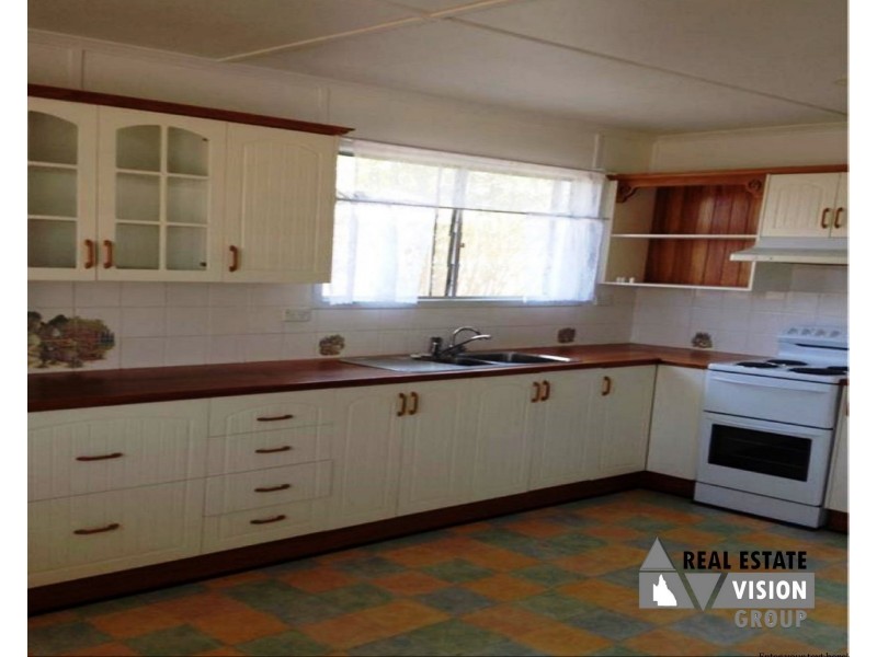 57 Littlefield Street, Blackwater QLD 4717