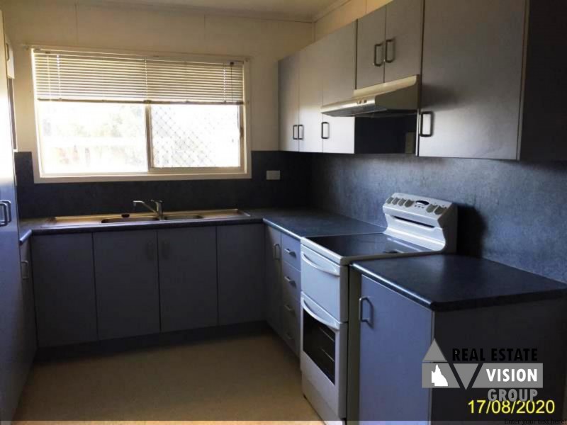 10 Mangrove St, Blackwater QLD 4717