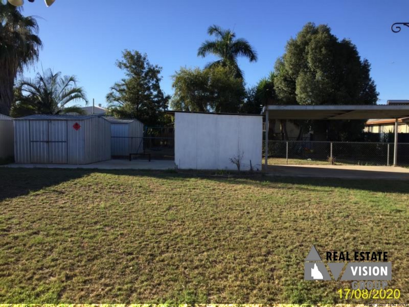 10 Mangrove St, Blackwater QLD 4717