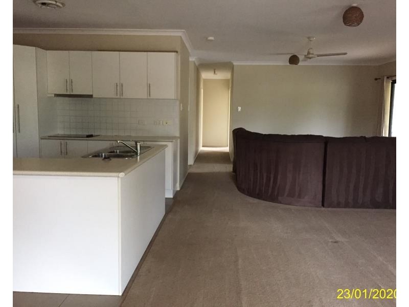 53 Church St, Bluff QLD 4702