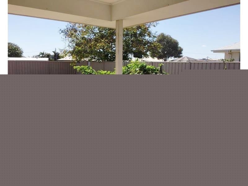 30 Manna St, Blackwater QLD 4717