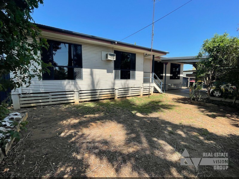 10 Oak Street, Blackwater QLD 4717