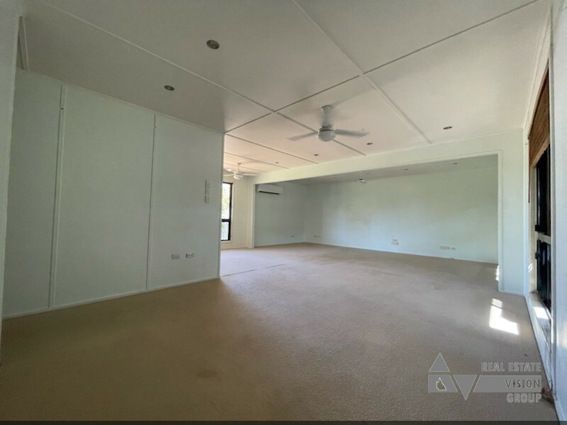 10 Oak Street, Blackwater QLD 4717