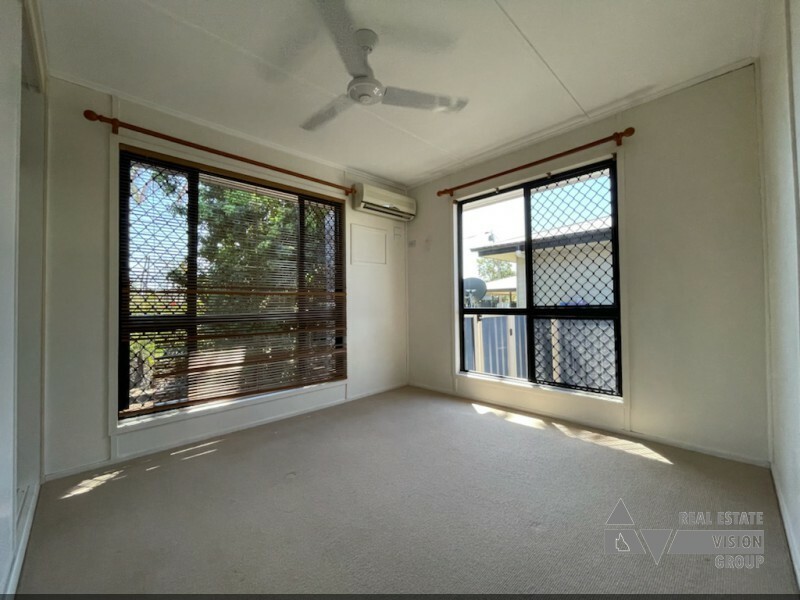 10 Oak Street, Blackwater QLD 4717