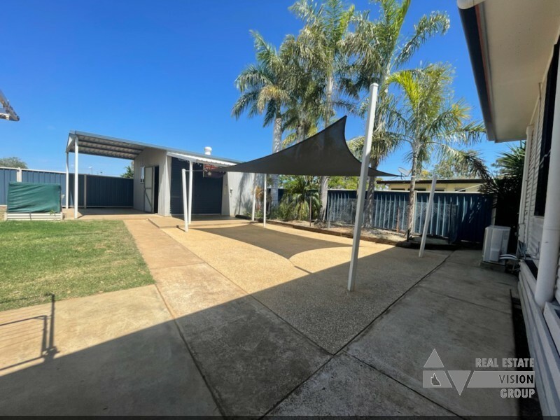 10 Oak Street, Blackwater QLD 4717