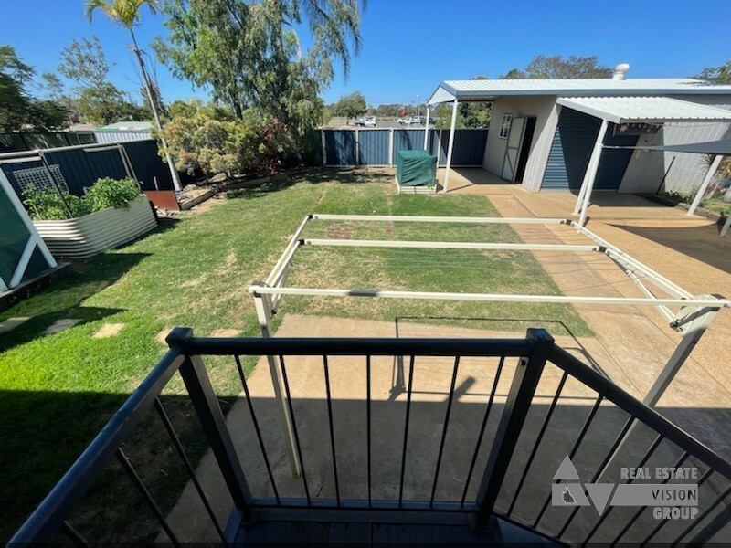 10 Oak Street, Blackwater QLD 4717