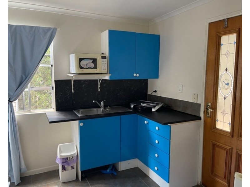 2/23 Keilambete Rd, Rubyvale QLD 4702