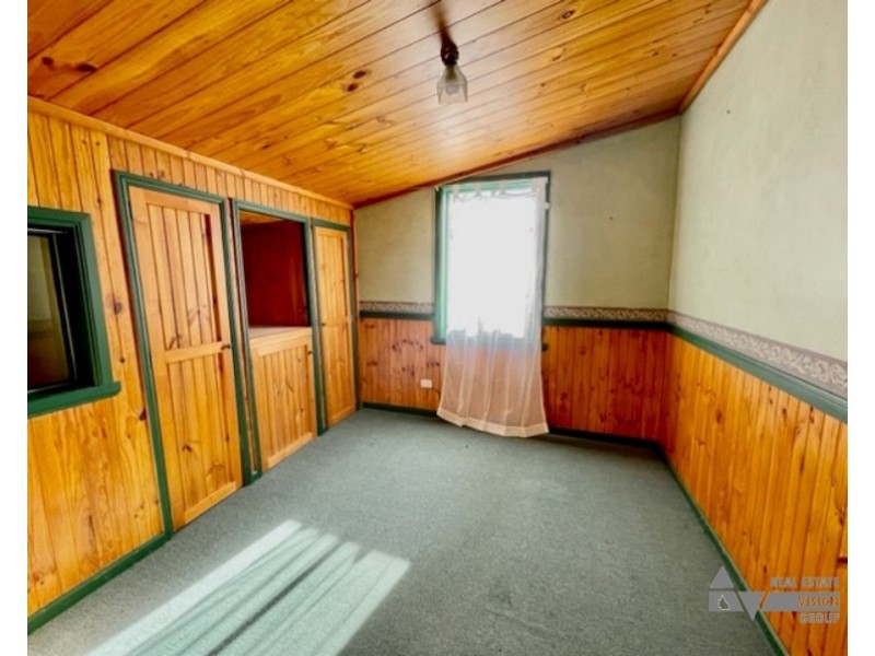 3 Martin Pl, Emerald QLD 4720