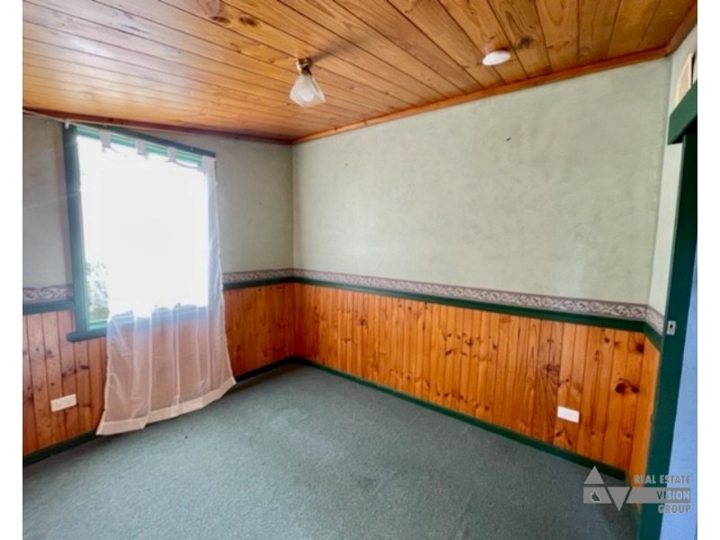 3 Martin Pl, Emerald QLD 4720