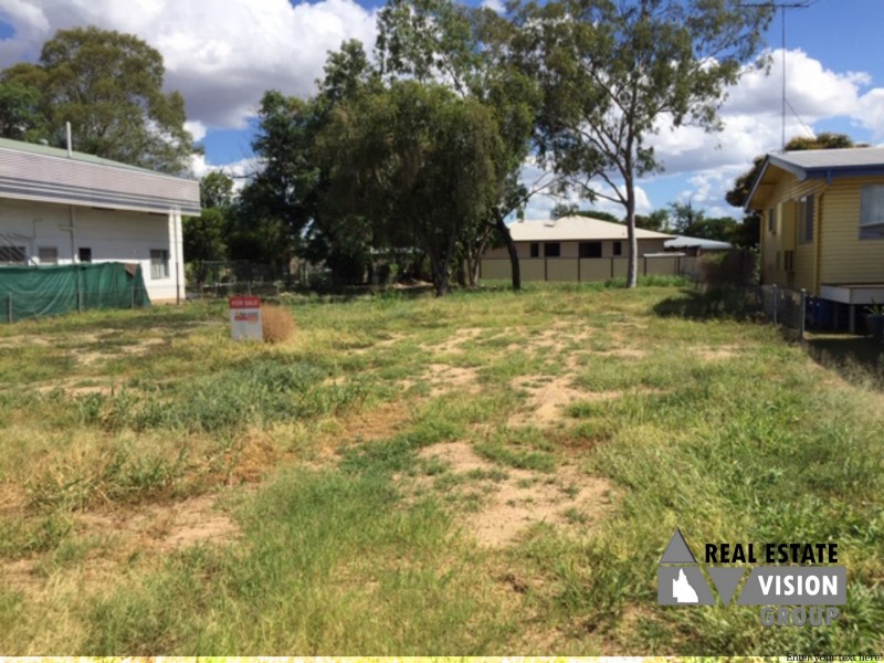 45 Evans St, Blackwater QLD 4717