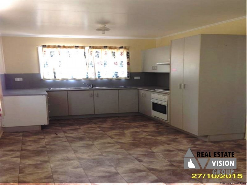 32 Myall Street, Blackwater QLD 4717