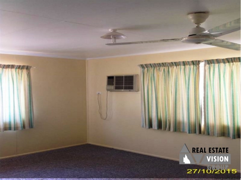 32 Myall Street, Blackwater QLD 4717