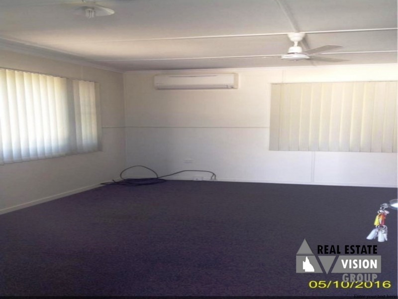 11 Fay Street, Blackwater QLD 4717