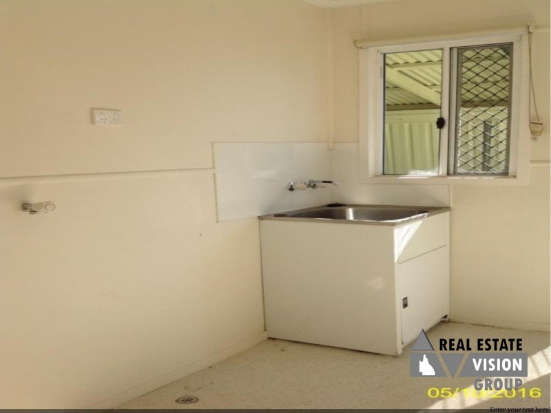 11 Fay Street, Blackwater QLD 4717