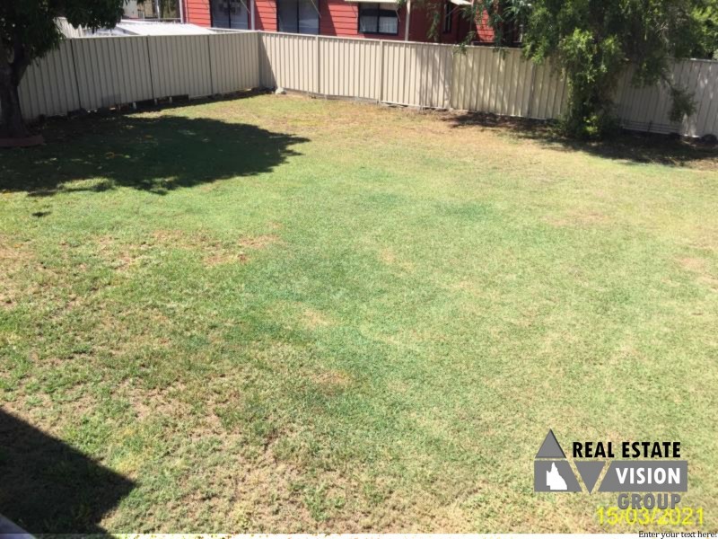 17 Lawless St, Blackwater QLD 4717