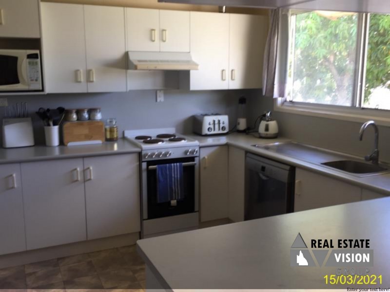 17 Lawless St, Blackwater QLD 4717