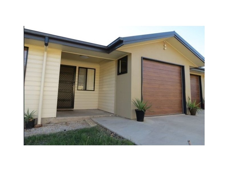 Unit 1/8 Pressler Rd, Emerald QLD 4720