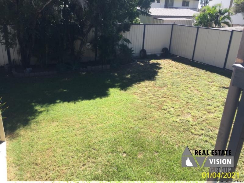 4 Bredhauer St, Blackwater QLD 4717