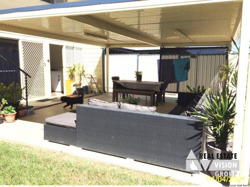 4 Bredhauer St, Blackwater QLD 4717