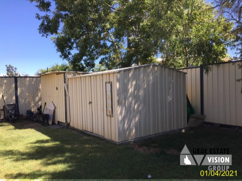4 Bredhauer St, Blackwater QLD 4717