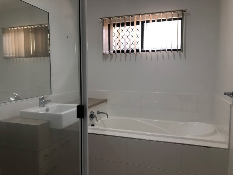 51 Endeavour Cct, Cannon Valley QLD 4800